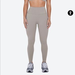 Only worn once set active leggings in the colour stone.